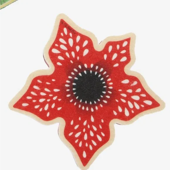 NWT STRANGER THINGS DEMOGORGON & DART SPONGES - Picture 3 of 4